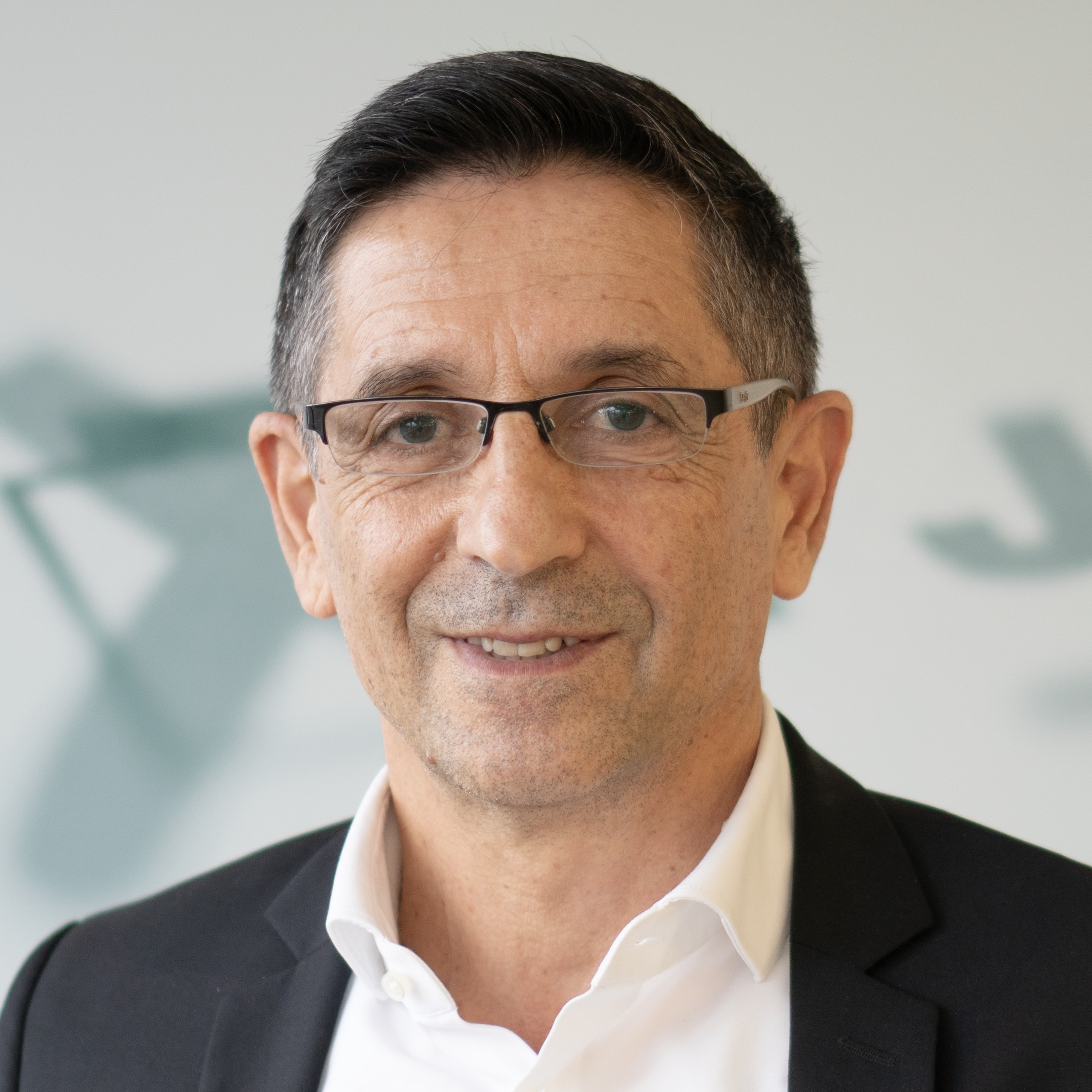 Media Mail, Roland Oehy